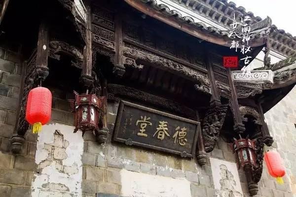 探秘天水古城摆摊怎么收费?,发现红迪网上的精彩世界!